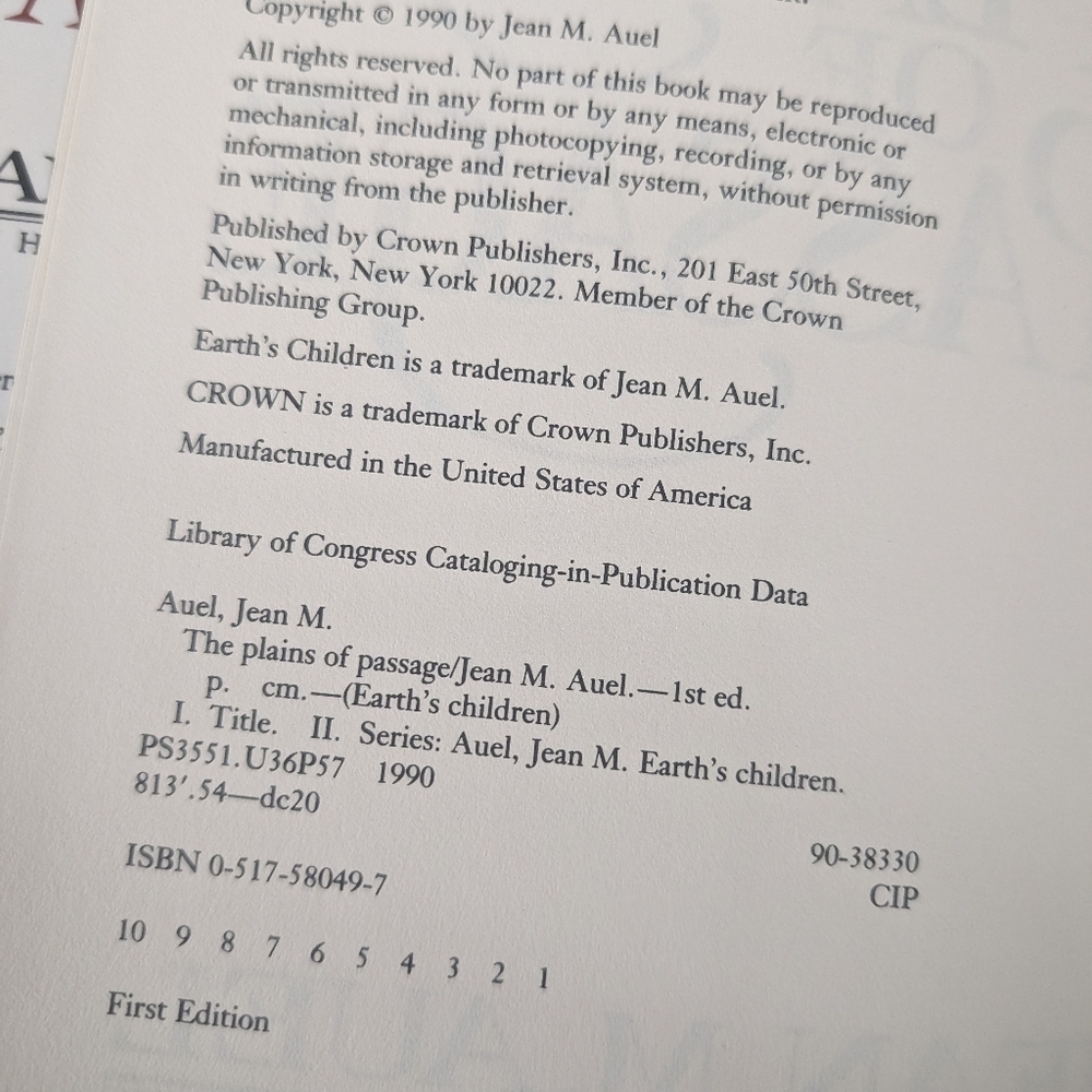 Jean M. Auel, "The Plains of Passage" 1990, Hardcover 1st Ed., Earth's C… - Picture 9 of 9